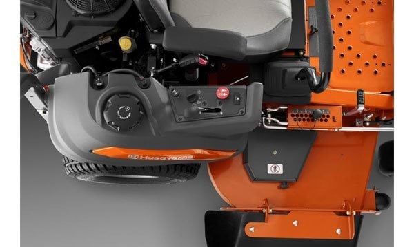 Corta Relvas Giro Zero Husqvarna Z448 Image 2