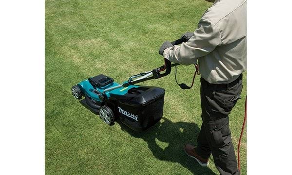 Makita Corta-Relva Elétrico 41 cm ELM4120 Image 2