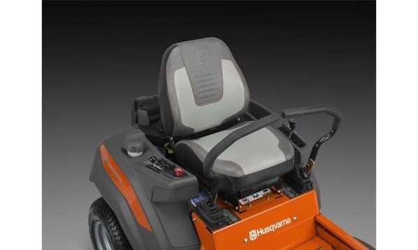 Corta Relvas Giro Zero Husqvarna Z242F Image 3