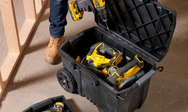Arca de transporte com autofechado 52L Stanley STST33090-1 Image 2