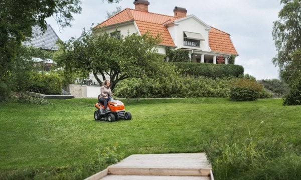 Trator de Jardim 413 cm³ 8 kW TC 112 Husqvarna 970 62 22‑01 Image 2