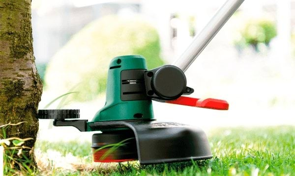 Bosch Aparador de Relva UniversalGrassCut 18V-260 06008C1D03 Image 2